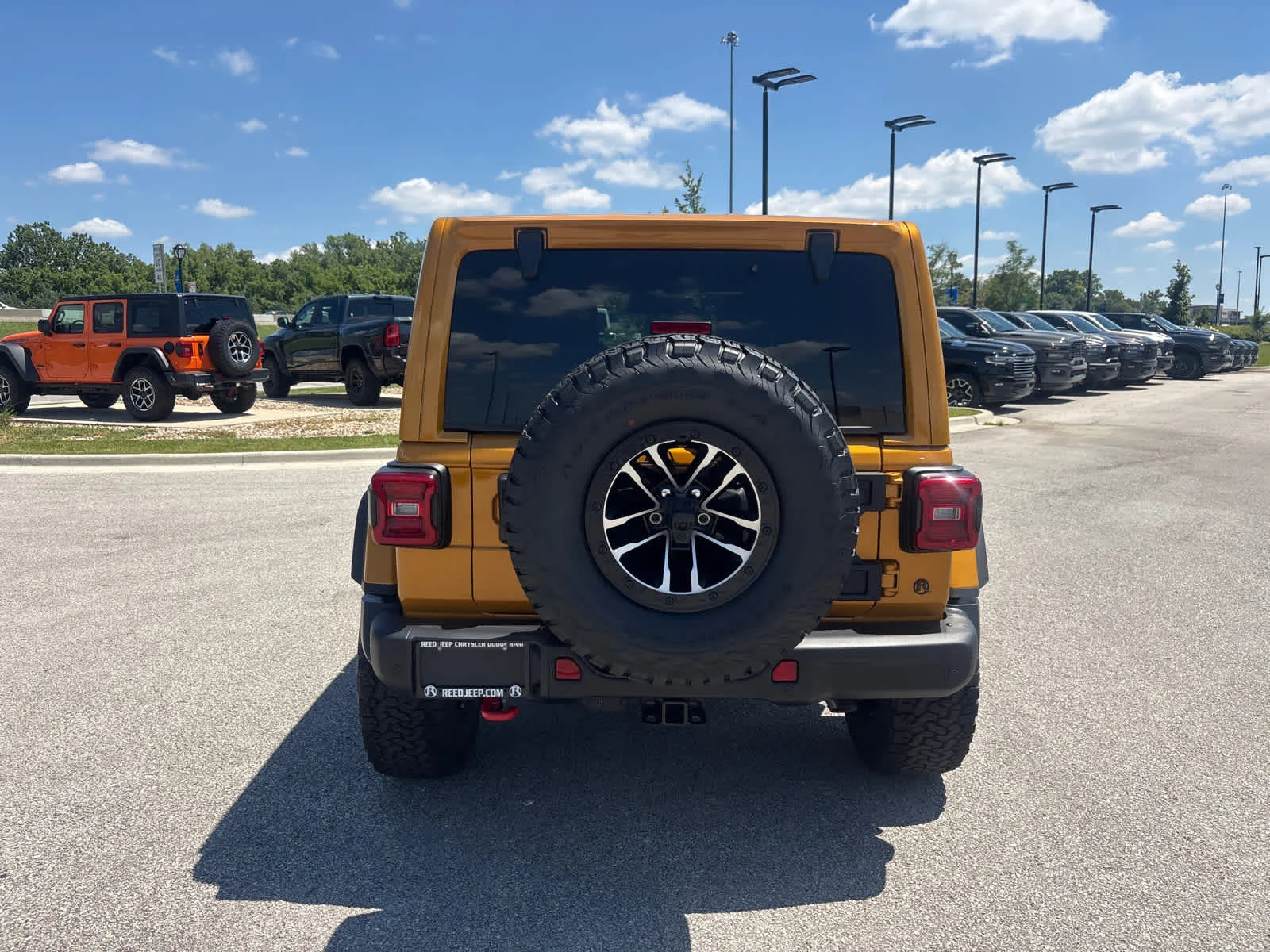 New 2026 Goldilocks Exterior Paint Jeep Rubicon X image 9