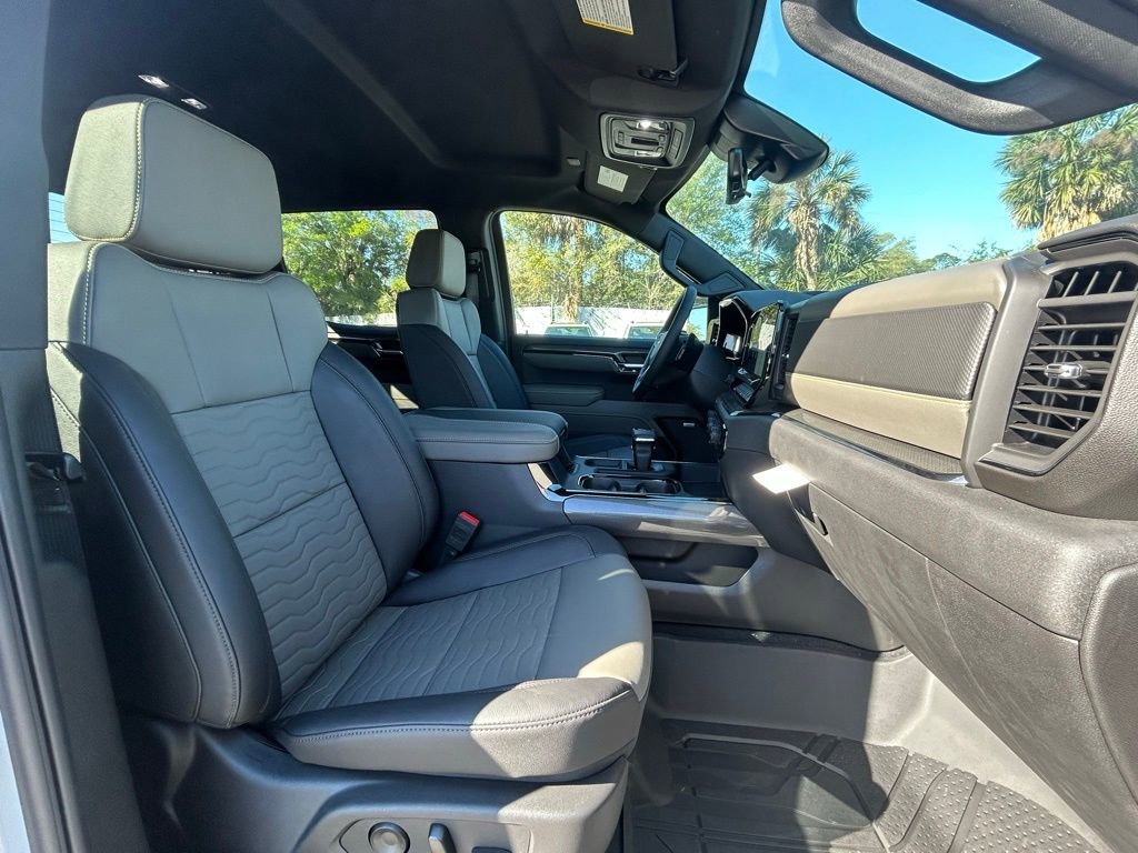 2025 Chevrolet Silverado 1500 ZR2 - Photo 23