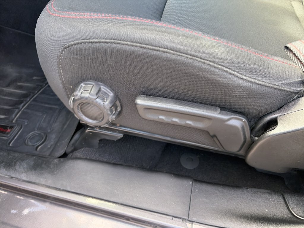 Used 2021 Granite Crystal Clearcoat Metallic Jeep Unlimited Rubicon image 13