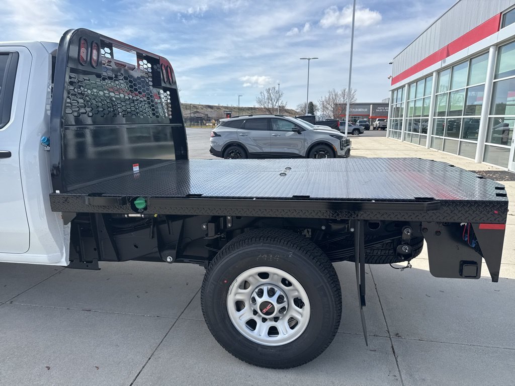 New 2026 Summit White GMC Pro image 4