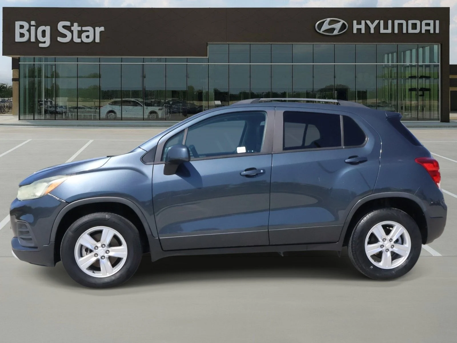 Used 2021 Chevrolet Trax LT with VIN KL7CJPSM6MB372341 for sale in Webster, TX