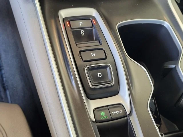 Used 2020 Silver Honda Touring 2.0T image 19
