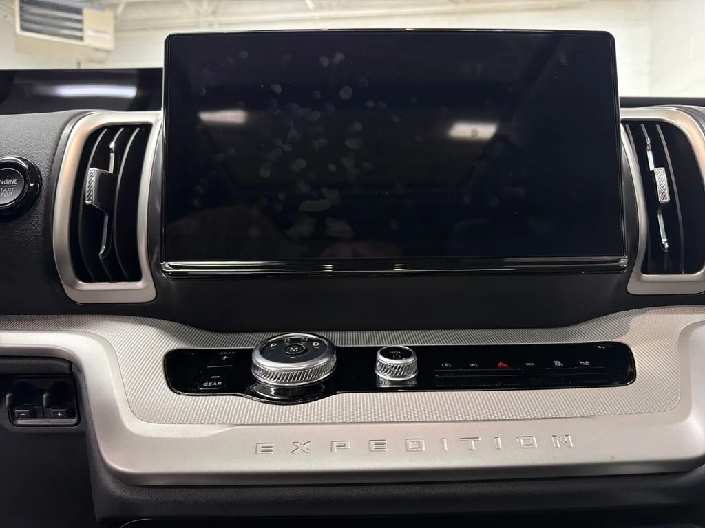 2025 Ford Expedition Active - Photo 21