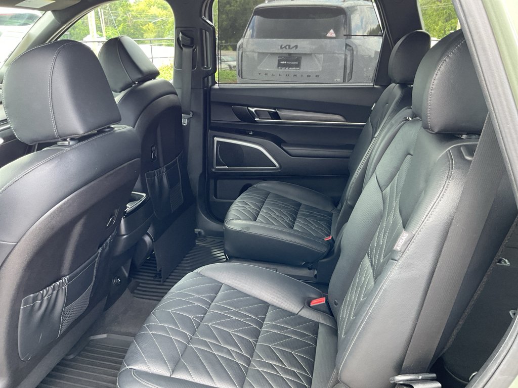 Used 2023 Jungle Green Kia EX X-Line image 19