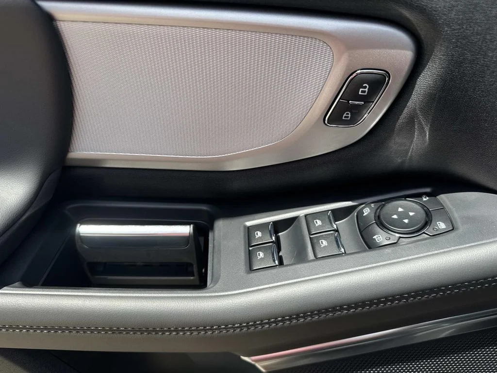 New 2026 Agate Black Metallic Ford Active image 41