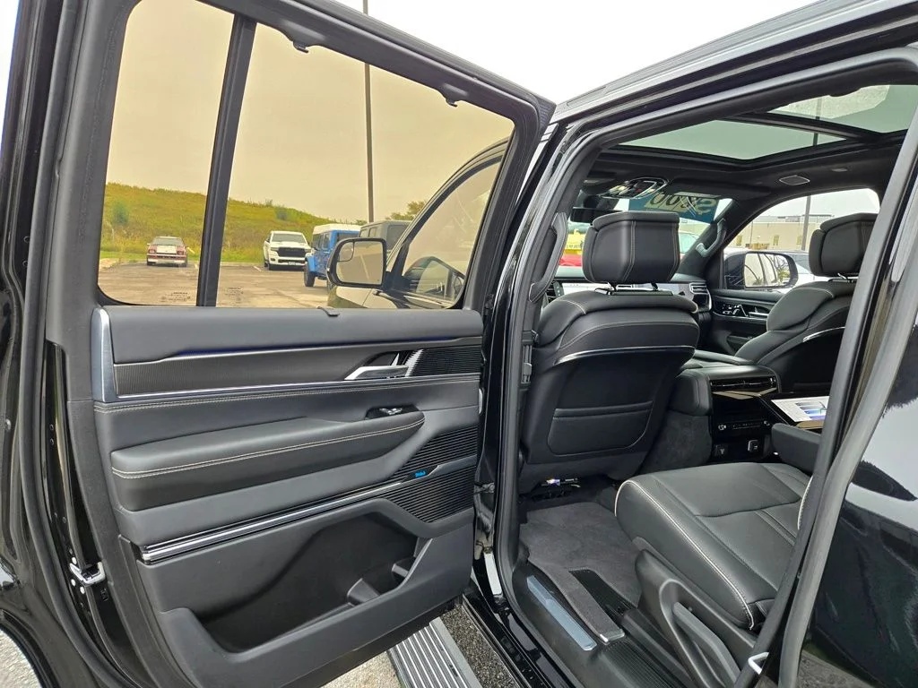Certified Used 2023 Black Jeep Series II image 30