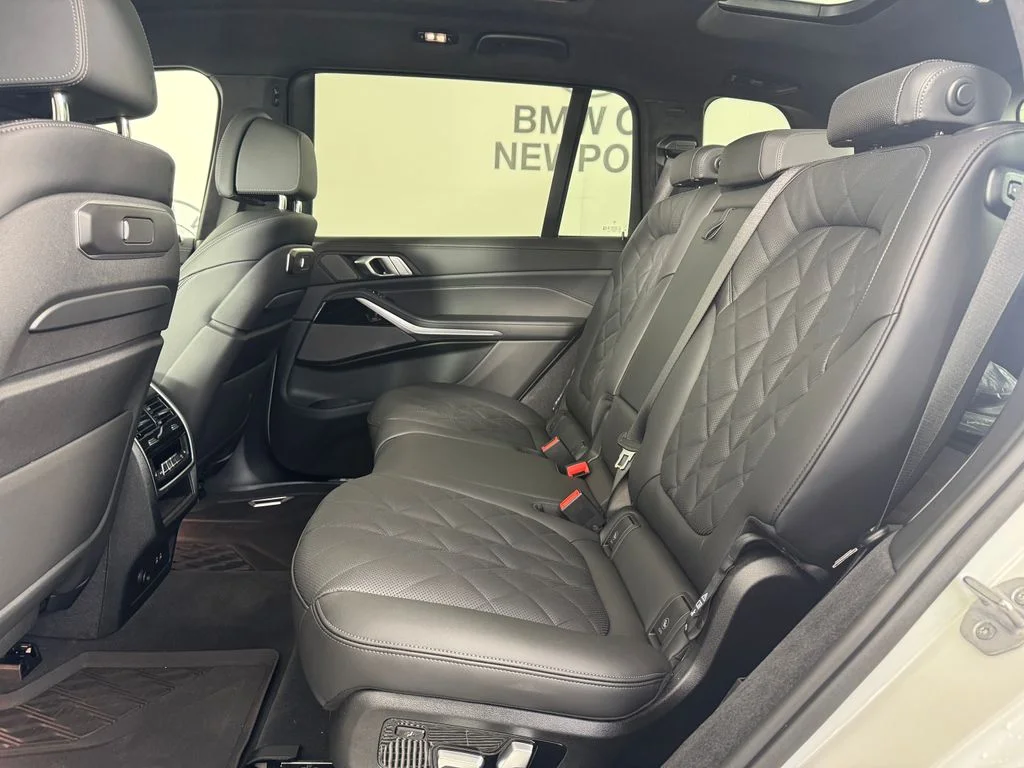 New 2027 Mineral White Metallic BMW xDrive40i image 13