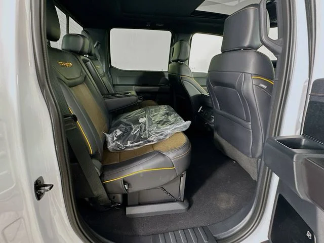 New 2026 Oxford White Ford Tremor image 29