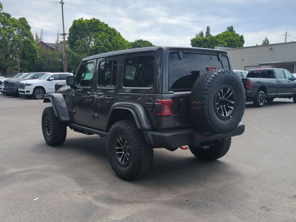 New 2026 Granite Crystal Metallic Clear-Coat Exterior Paint Jeep Rubicon X image 5