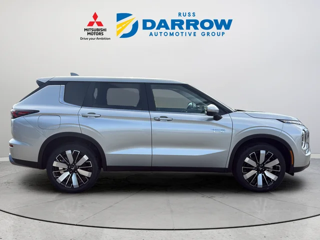 New 2026 Silver Mitsubishi SE S-AWC image 6