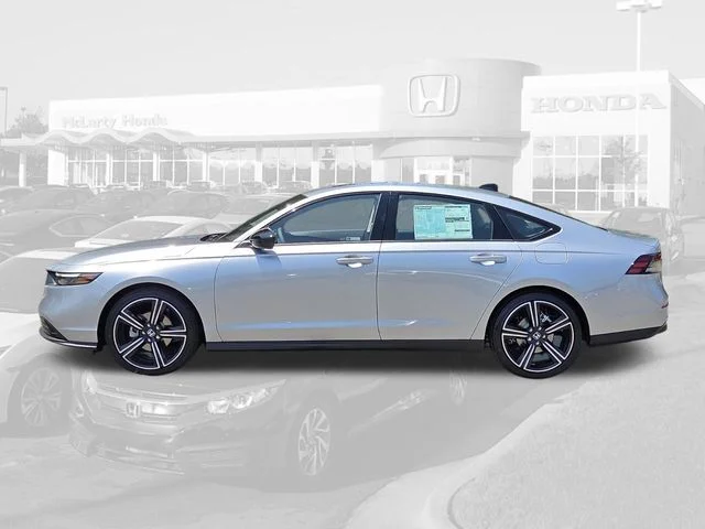 New 2026 Solar Silver Metallic Honda SE image 2