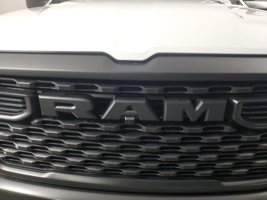 New 2026 Bright White Clear-Coat Exterior Paint RAM Tradesman image 10