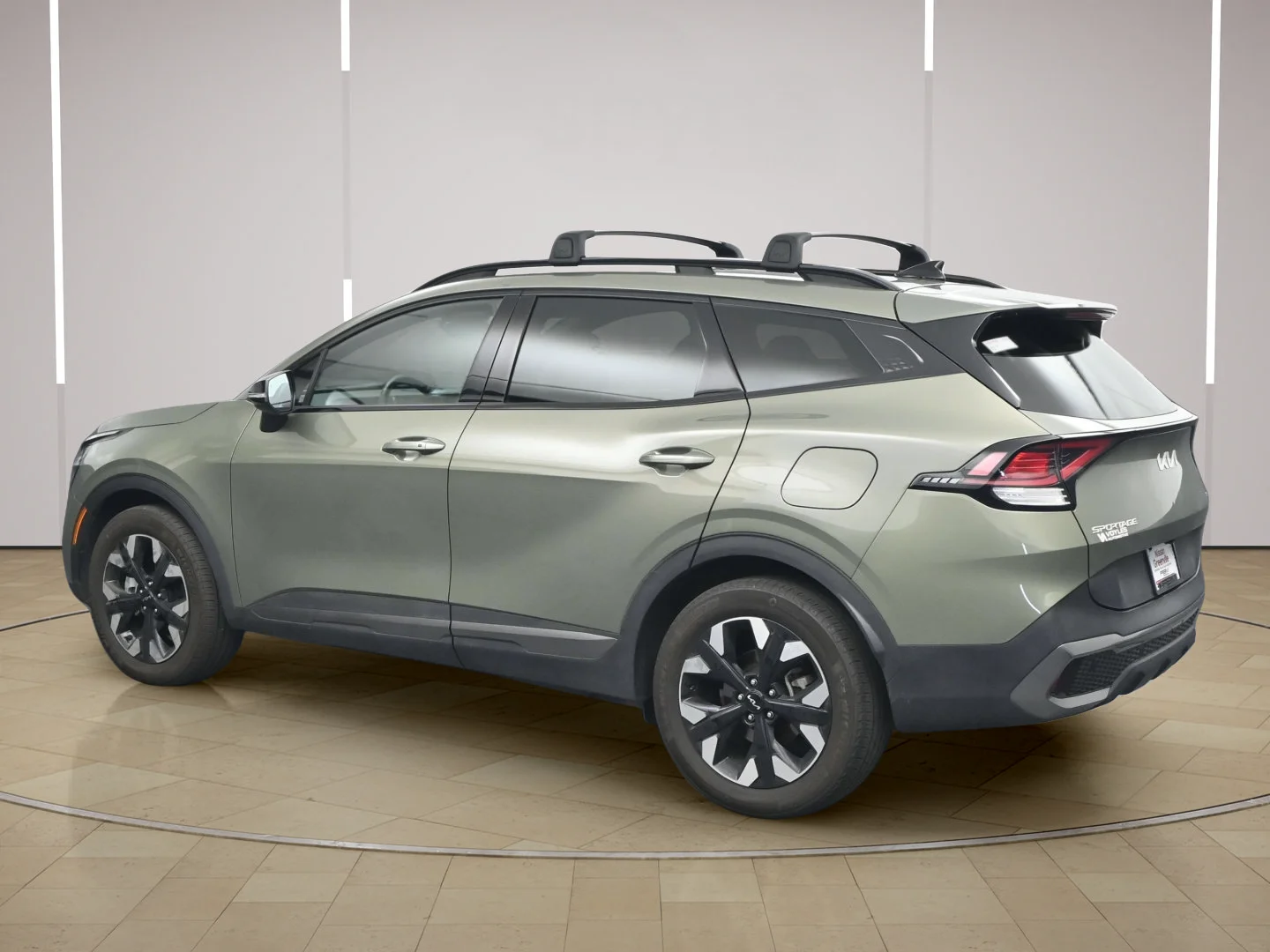 Used 2024 Jungle Green Kia X-Line image 5