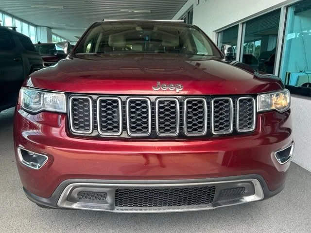 Used 2017 Velvet Red Pear Jeep Limited image 22