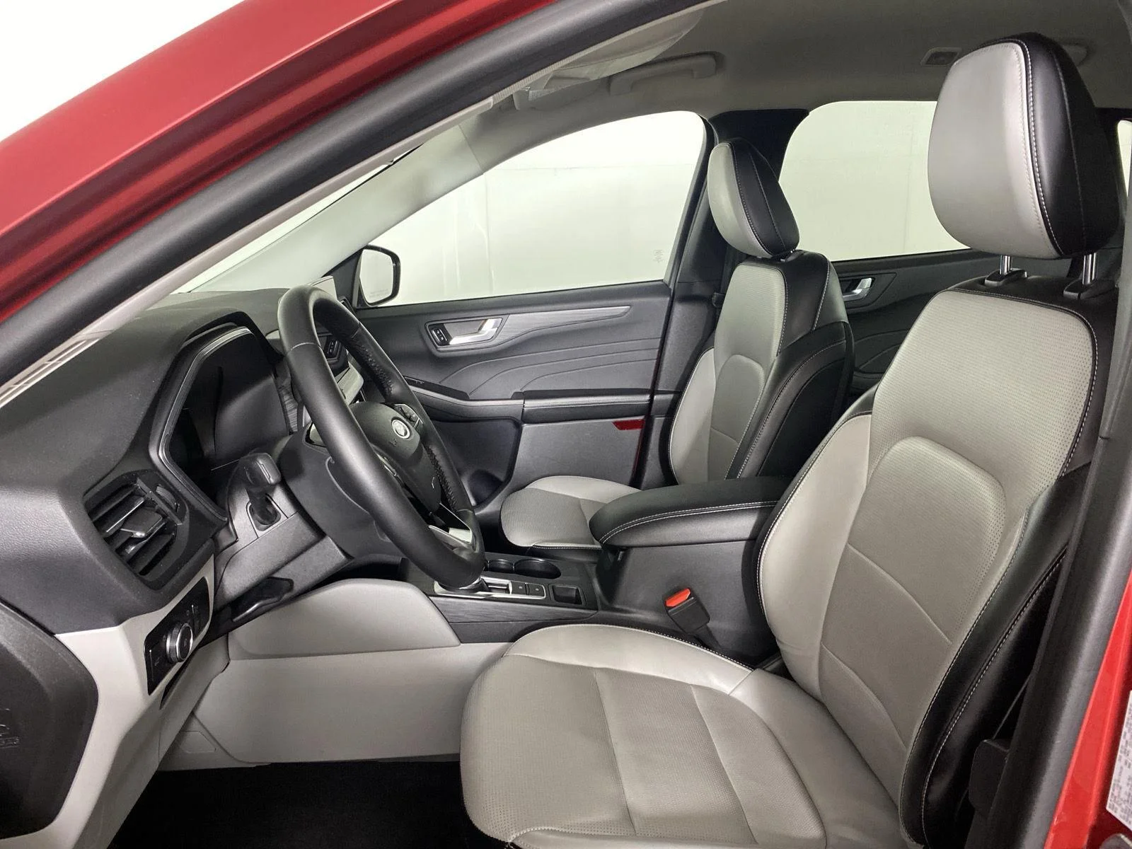 Used 2023 Rapid Red Metallic Tinted Clearcoat Ford Platinum image 20