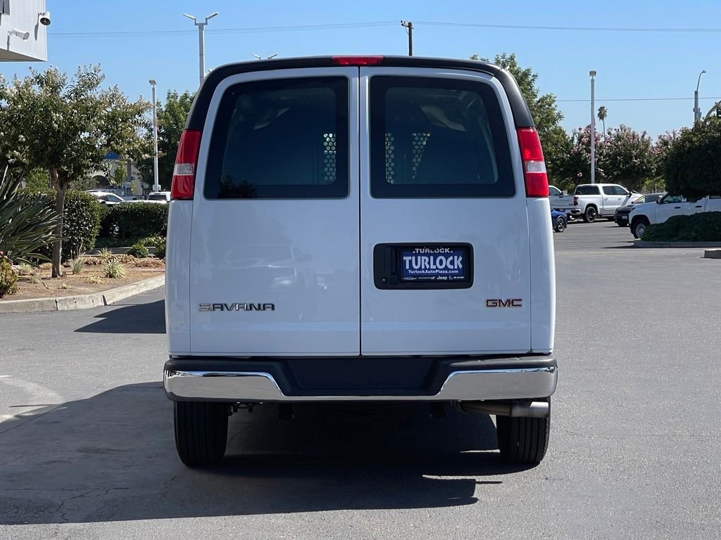 Used 2025 White GMC Work Van image 3