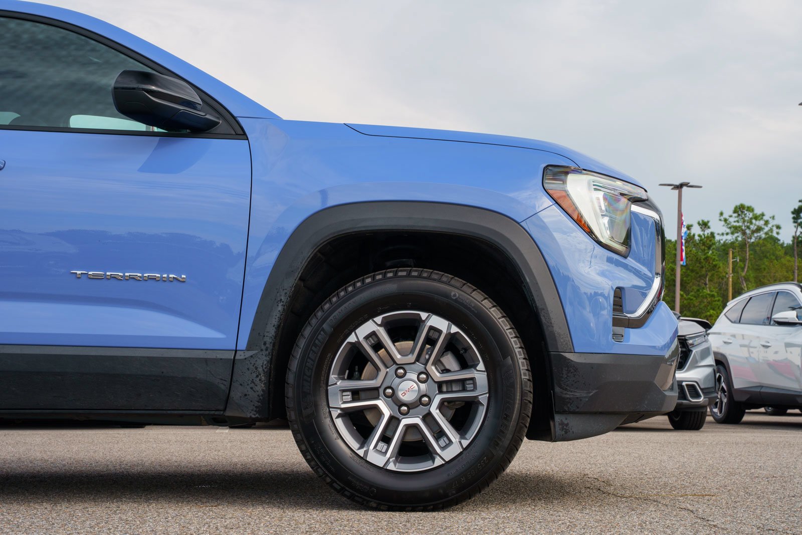Used 2026 Blue GMC Elevation image 8