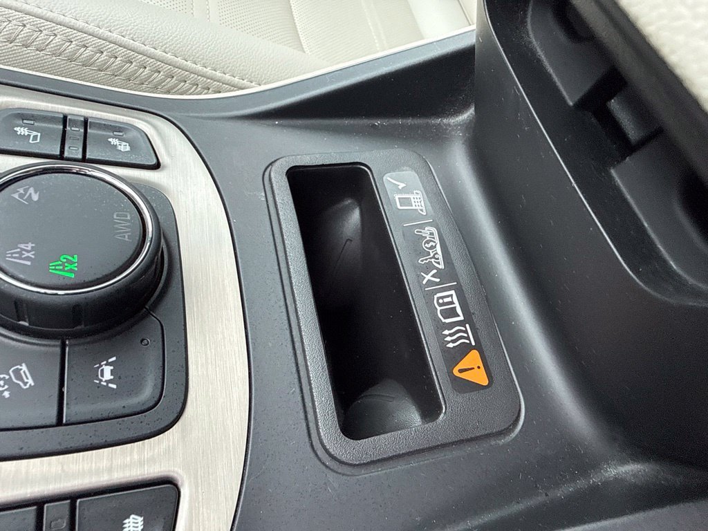 Used 2023 Red GMC Denali image 38
