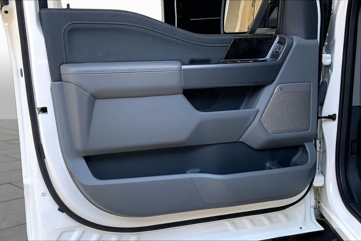 Used 2022 Star White Ford LARIAT image 22