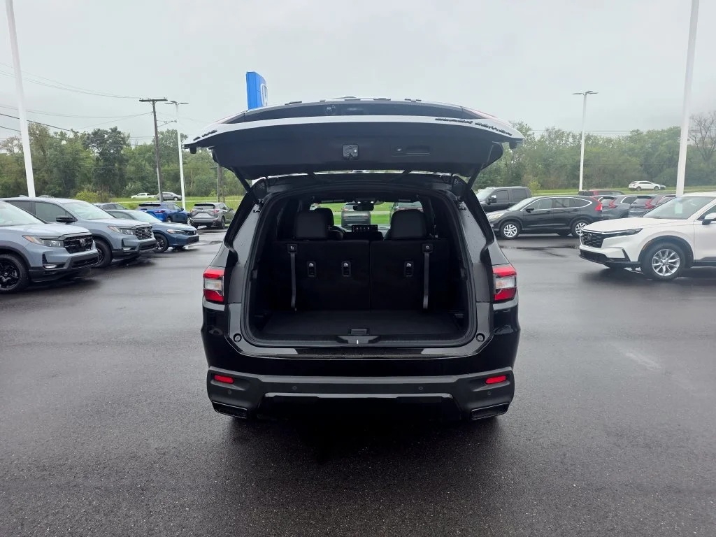 2026 Honda Pilot Black Edition - Photo 12