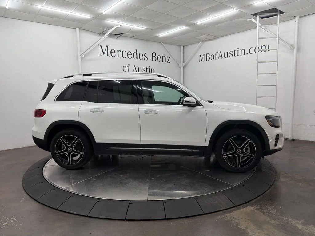 New 2026 White Mercedes-Benz GLB 250 image 8