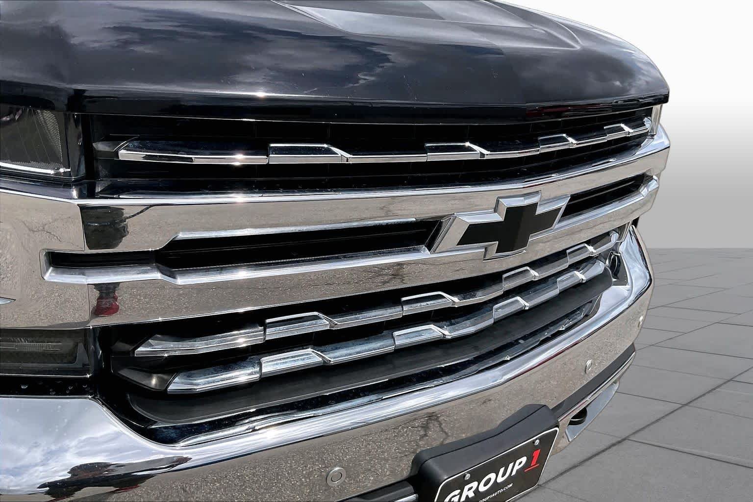 Used 2020 Black Chevrolet LTZ image 15