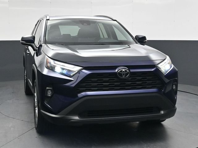 Used 2024  Toyota XLE Premium image 11