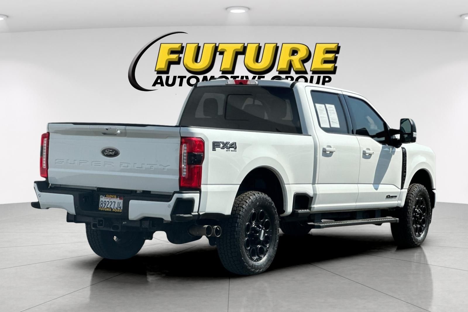 Used 2025 White Ford Lariat image 3