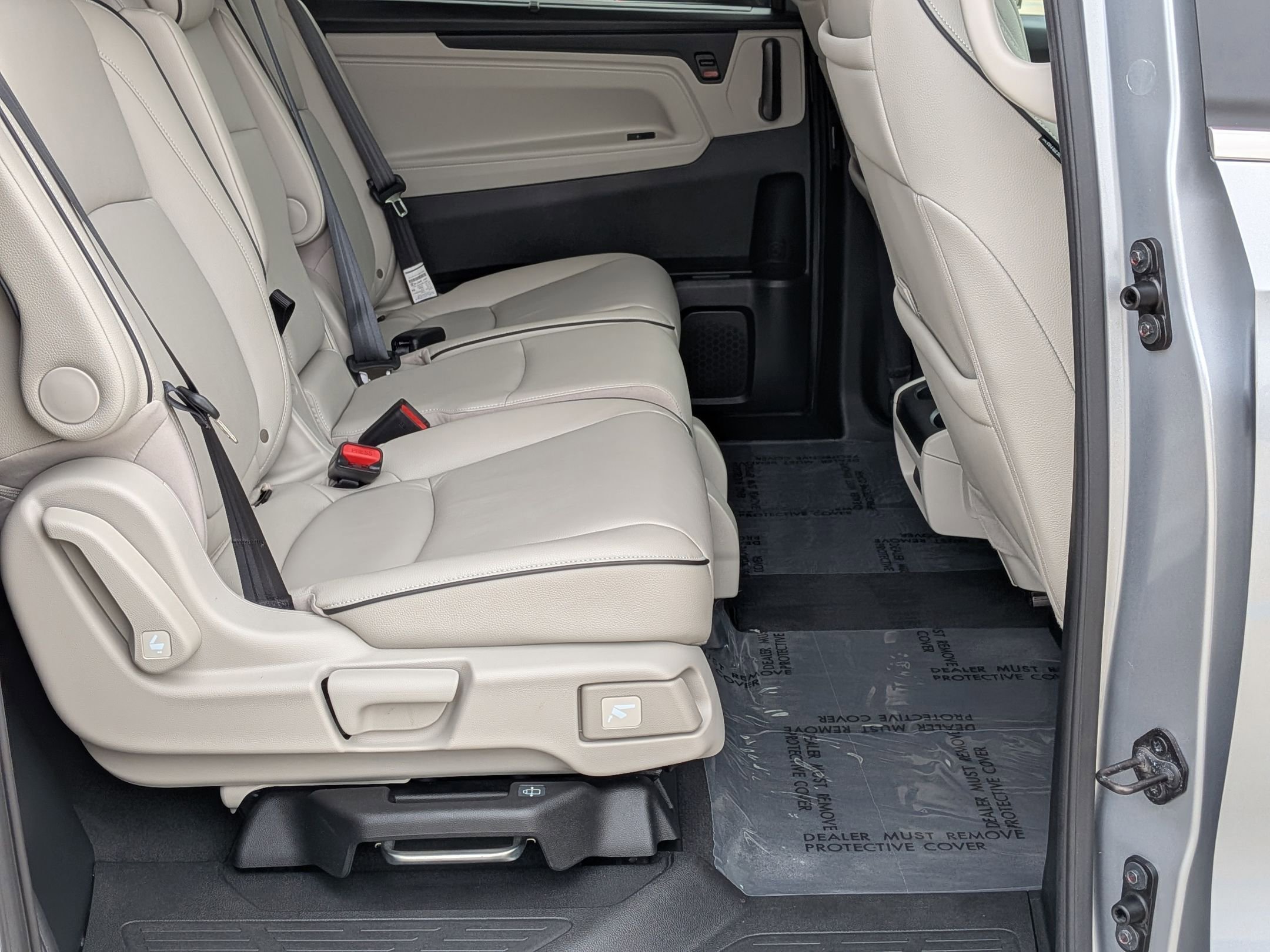 2025 Honda Odyssey Touring - Photo 31