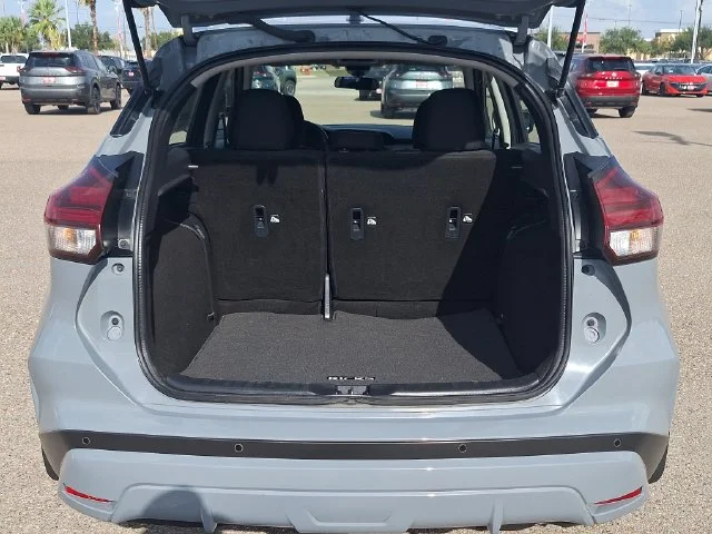 Used 2024 Gray Nissan SV image 21