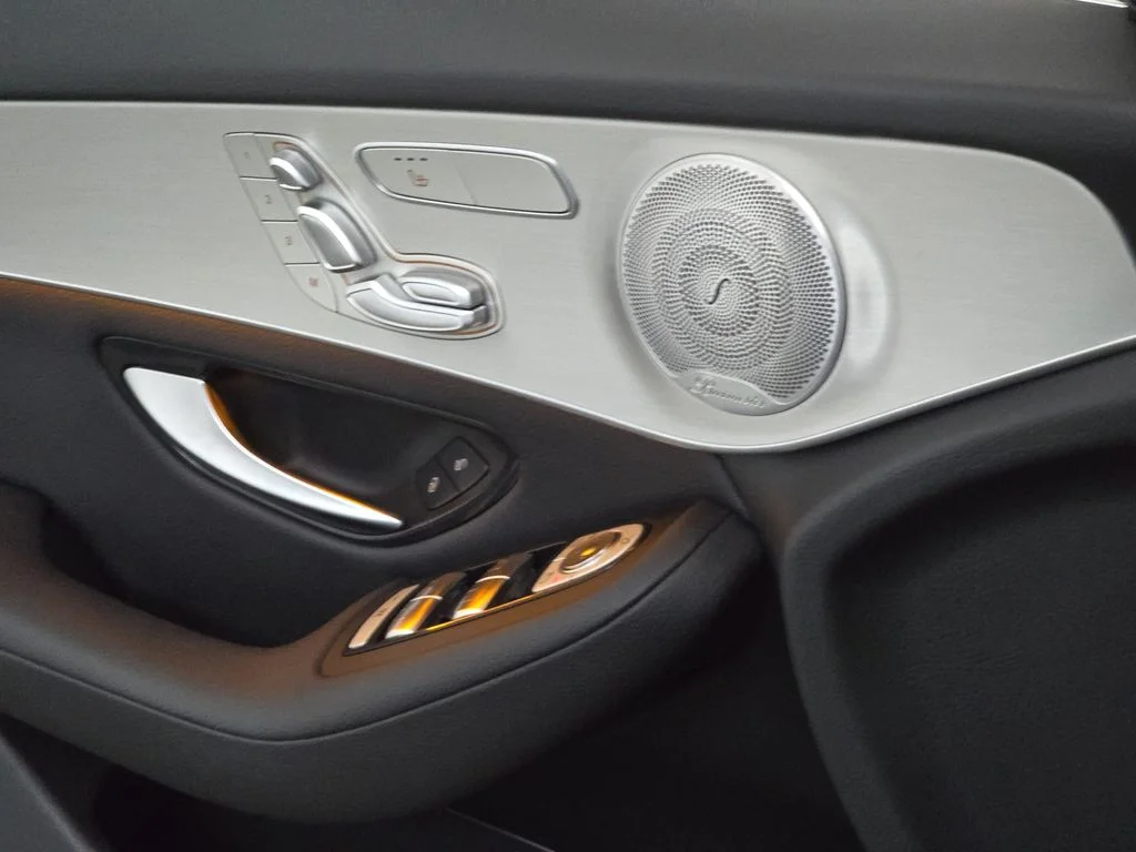 Used 2019 Black Mercedes-Benz GLC 300 image 29
