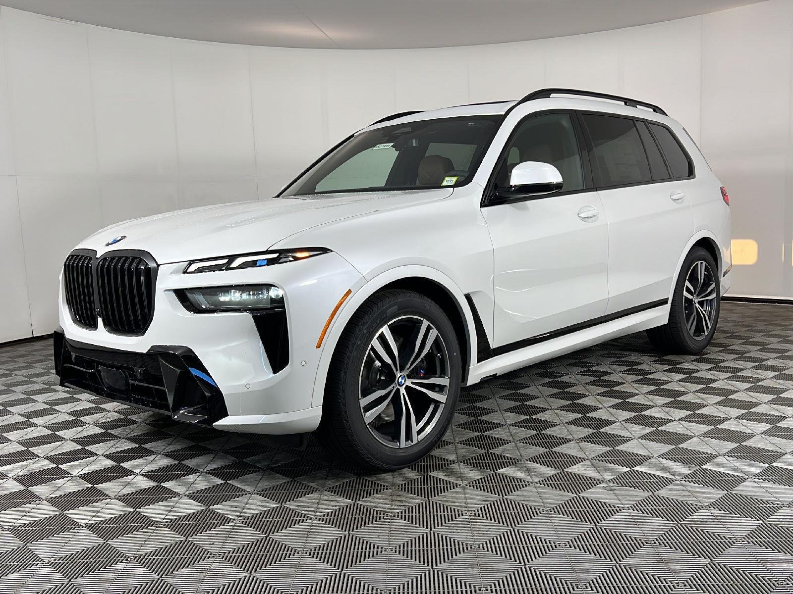 New 2027 Mineral White Metallic BMW xDrive40i image 17