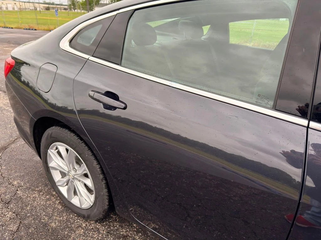Used 2023 Gray Chevrolet LT image 8