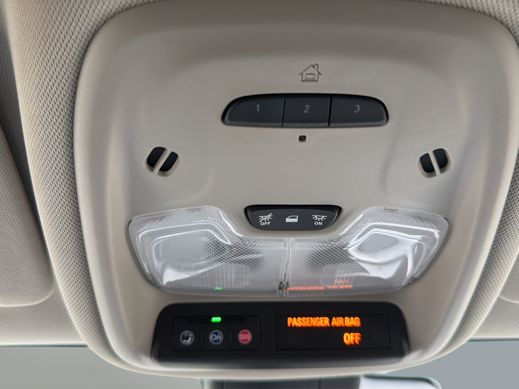 Used 2023 Red Buick Essence image 32