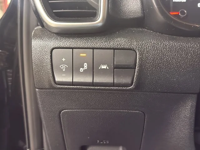 Used 2022 Red Kia LX image 22
