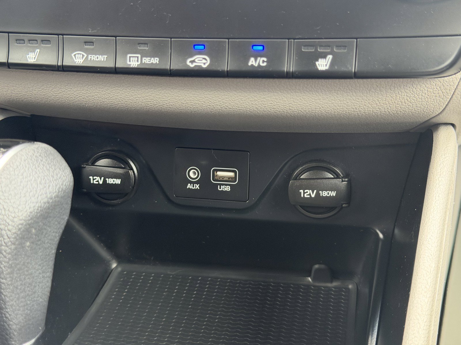 Used 2018 Molten Silver Hyundai SEL image 13