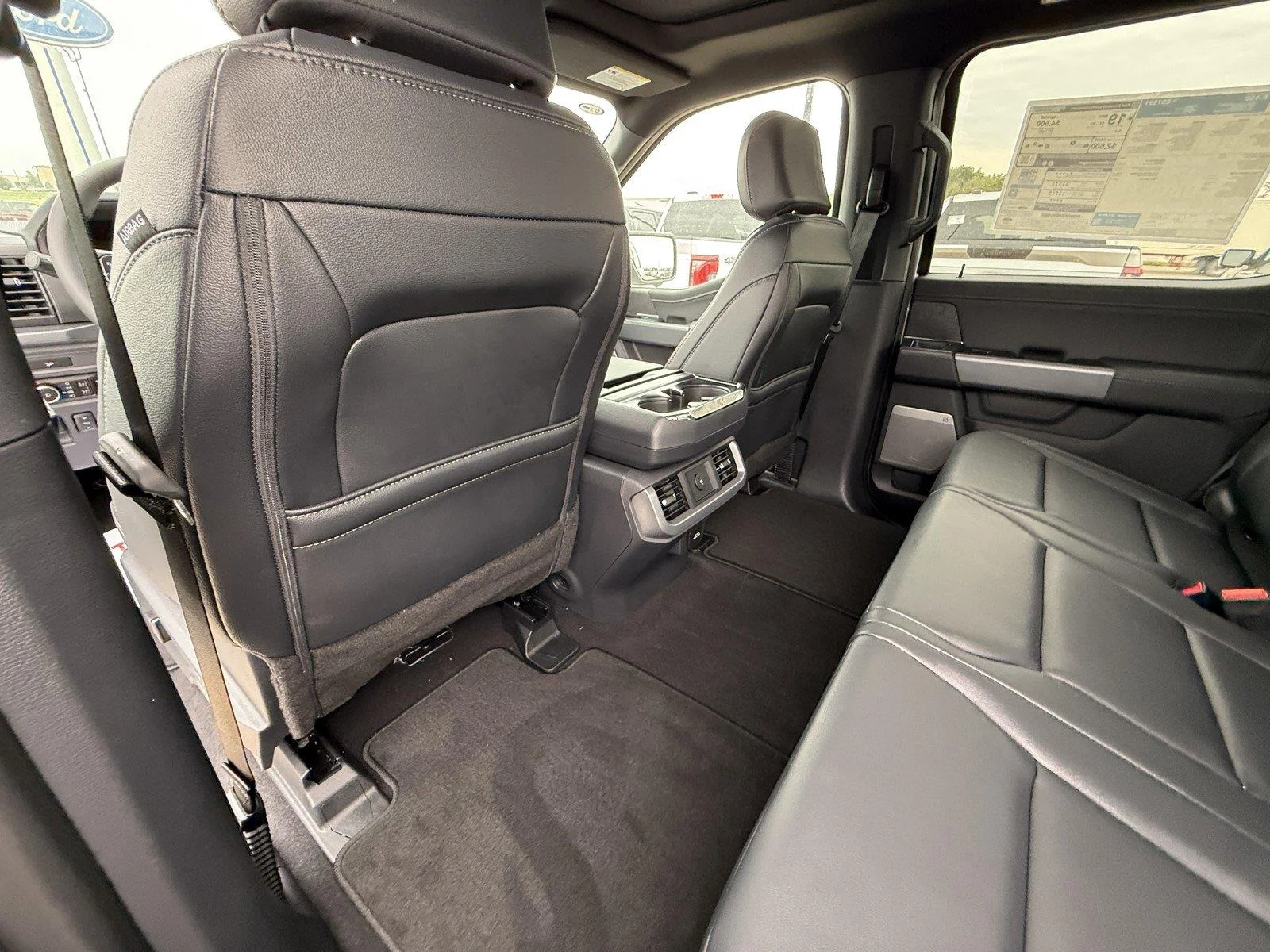 New 2026 Oxford White Ford XLT image 24