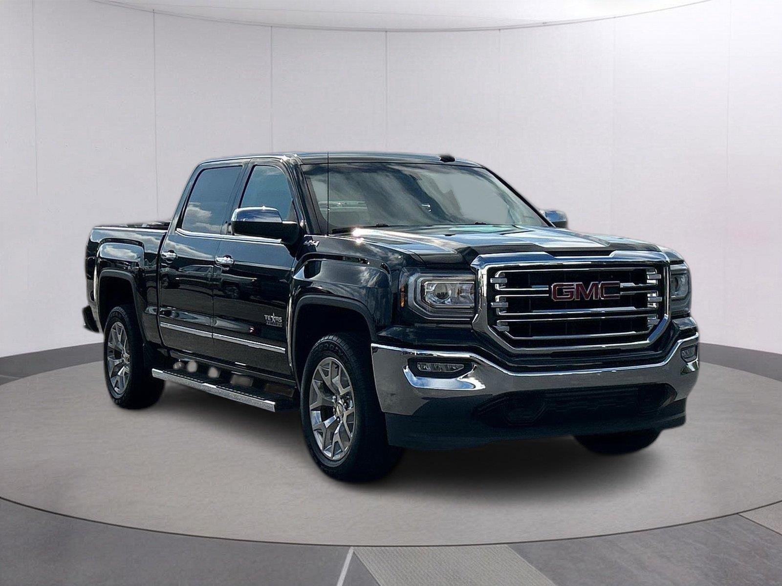 Used 2018 ONYX BLACK GMC SLT image 9