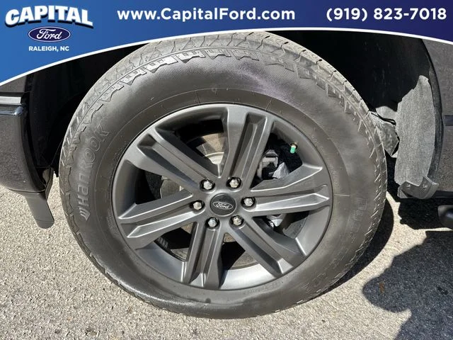 Used 2023 Black Ford XLT image 13
