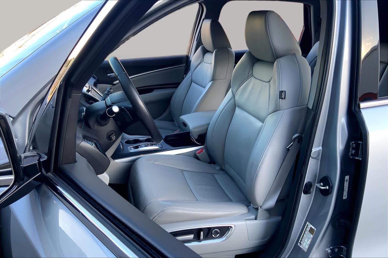 Used 2020 Lunar Silver Metallic Acura  image 8