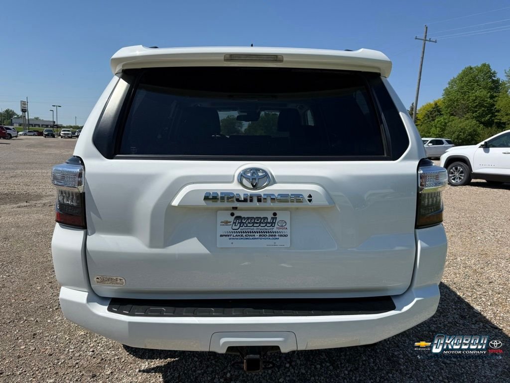 Used 2020 White Toyota SR5 Premium image 4