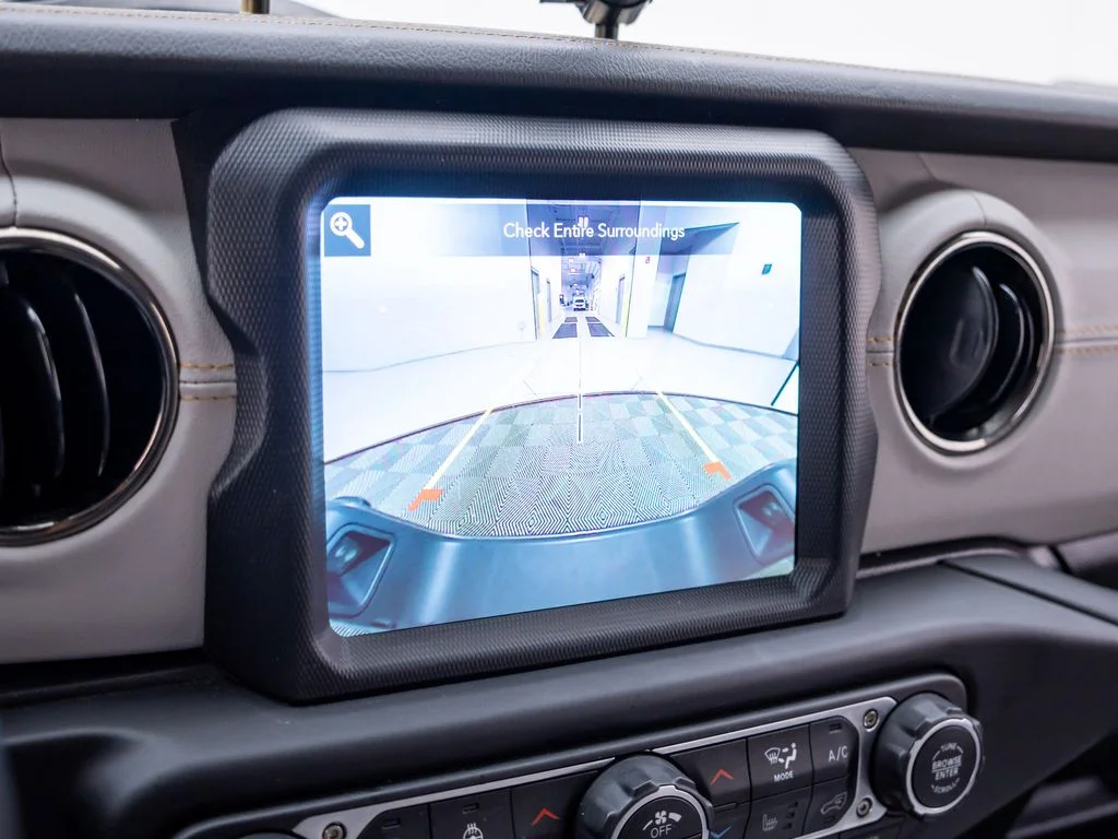 Used 2021 Gray Jeep High Altitude image 25
