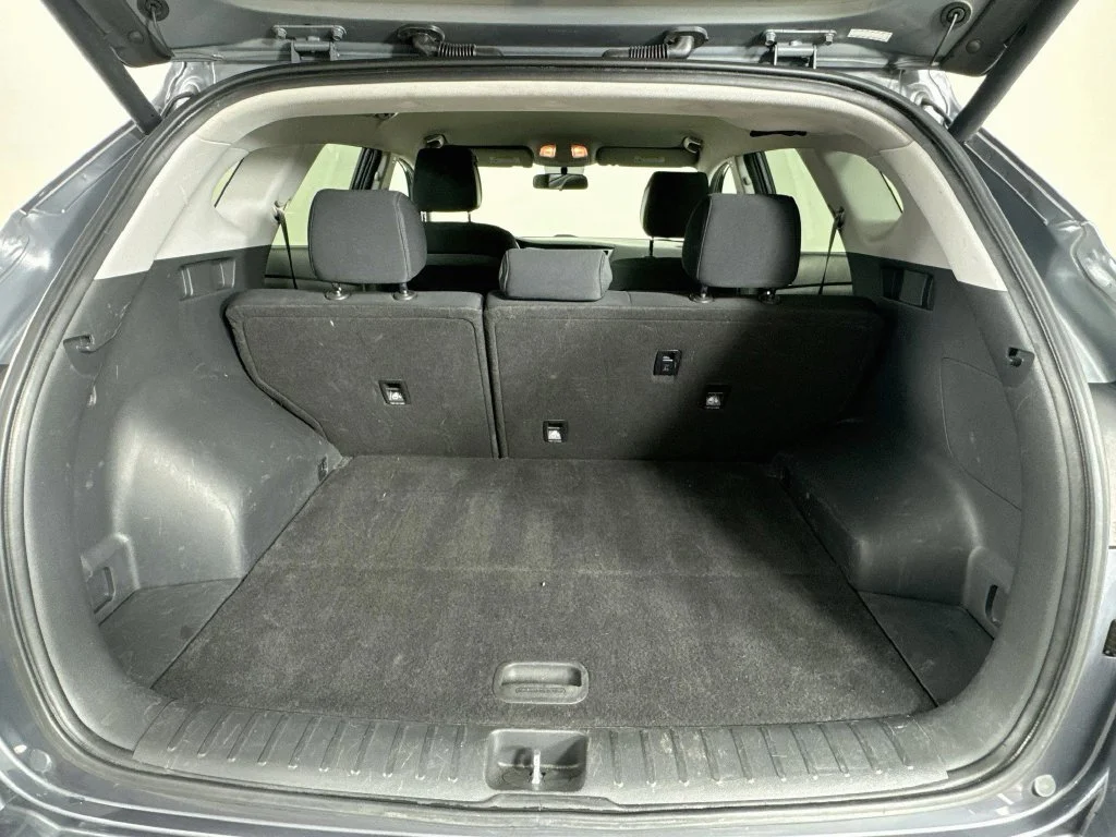 Used 2016 Coliseum Gray Hyundai Sport image 31