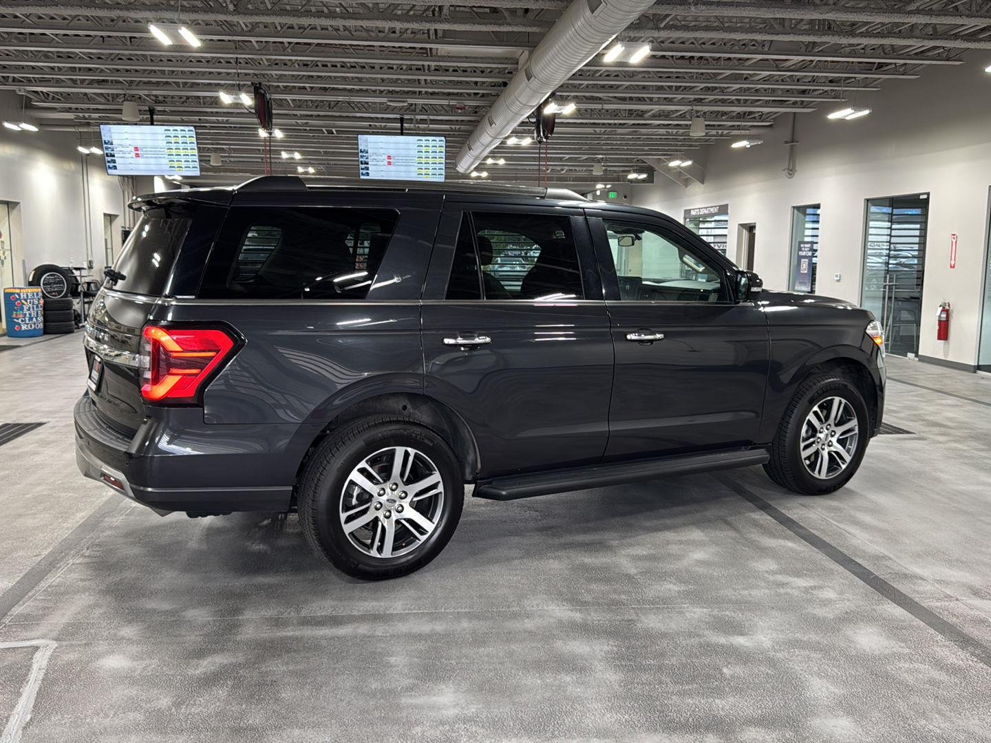 Used 2024 Dark Matter Gray Ford Limited image 15