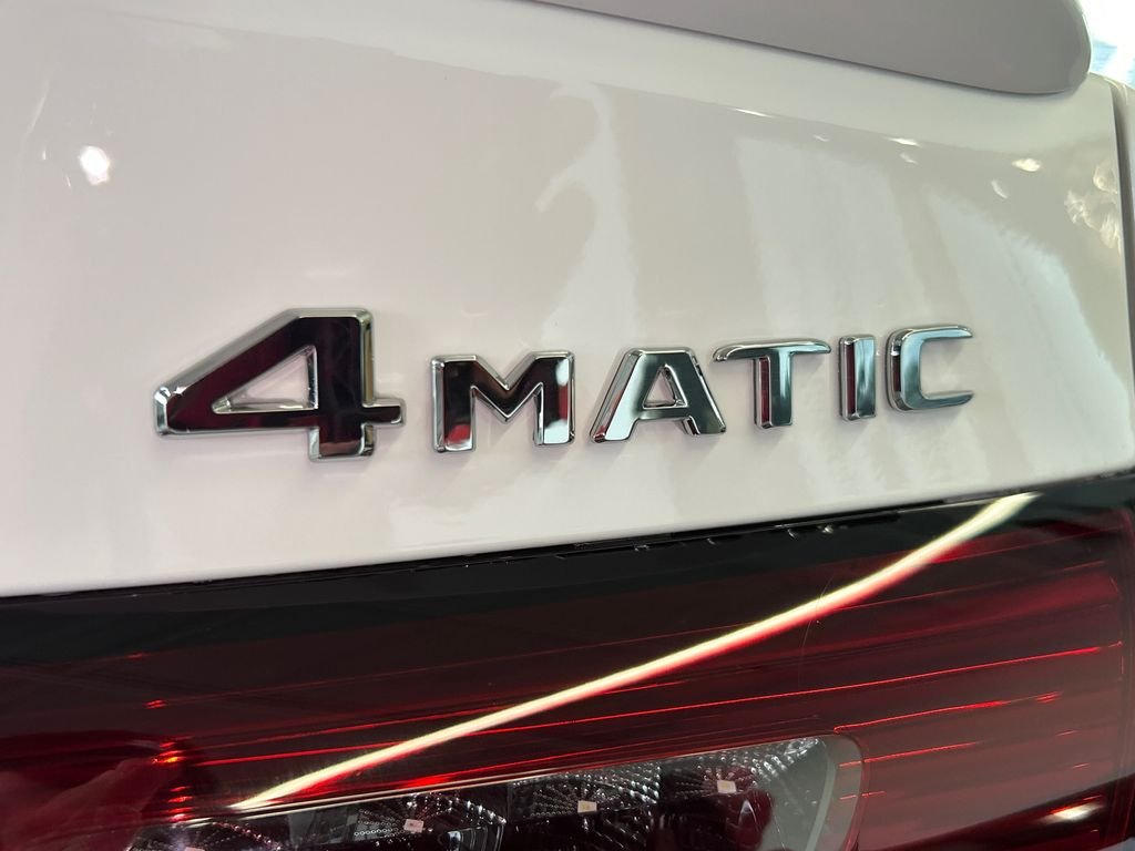 New 2027 Polar White Mercedes-Benz GLC 300 image 30