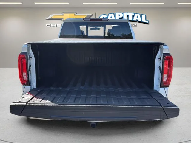 Used 2020 White GMC SLT image 32