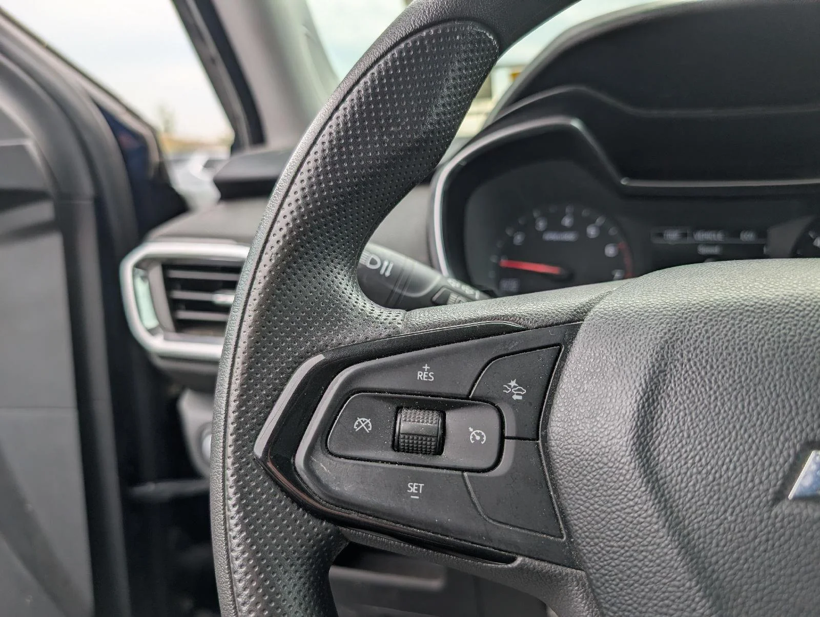 Used 2022 Blue Glow Metallic Chevrolet LT image 16