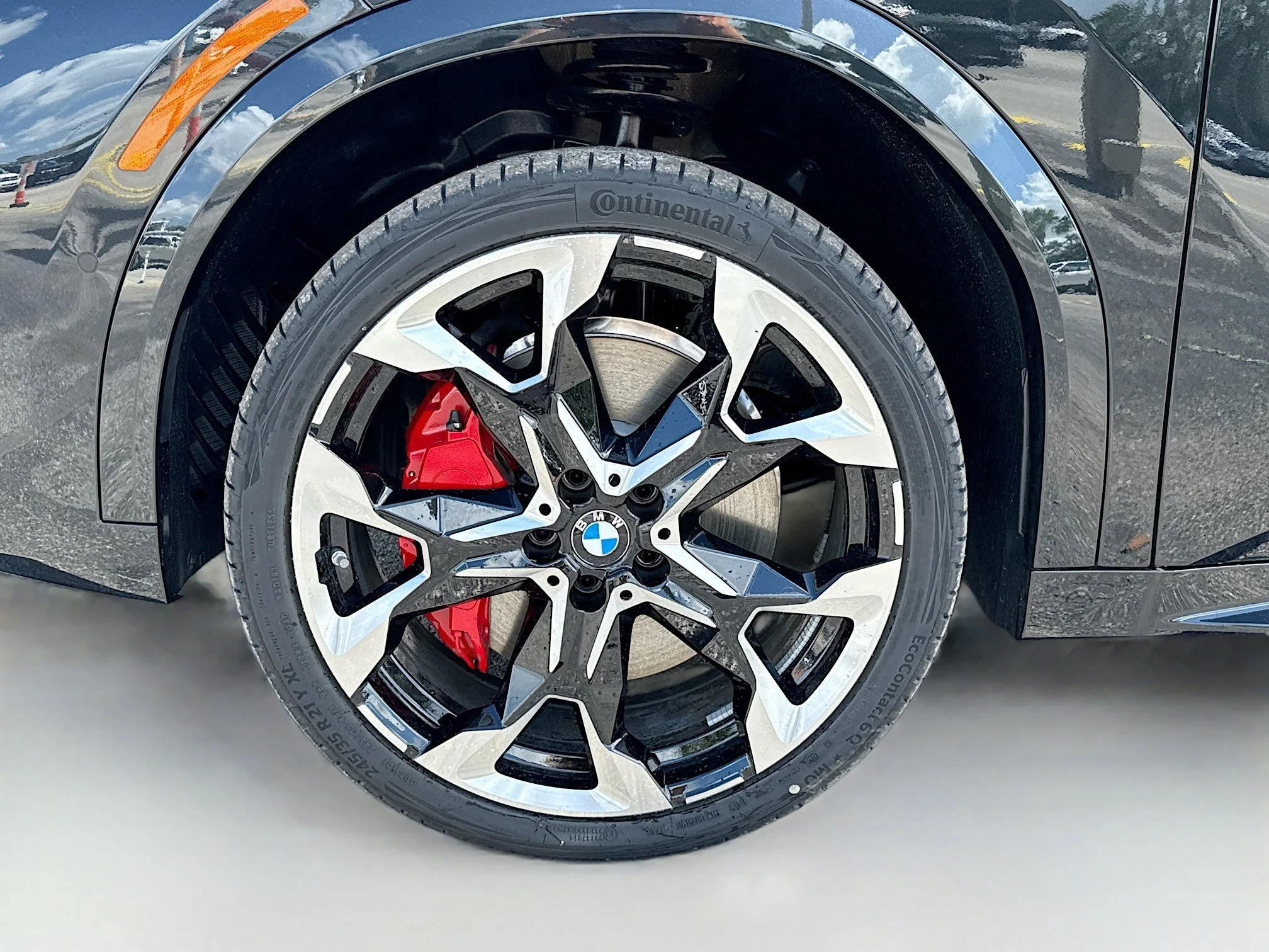 New 2026 Black Sapphire Metallic BMW xDrive28i image 41
