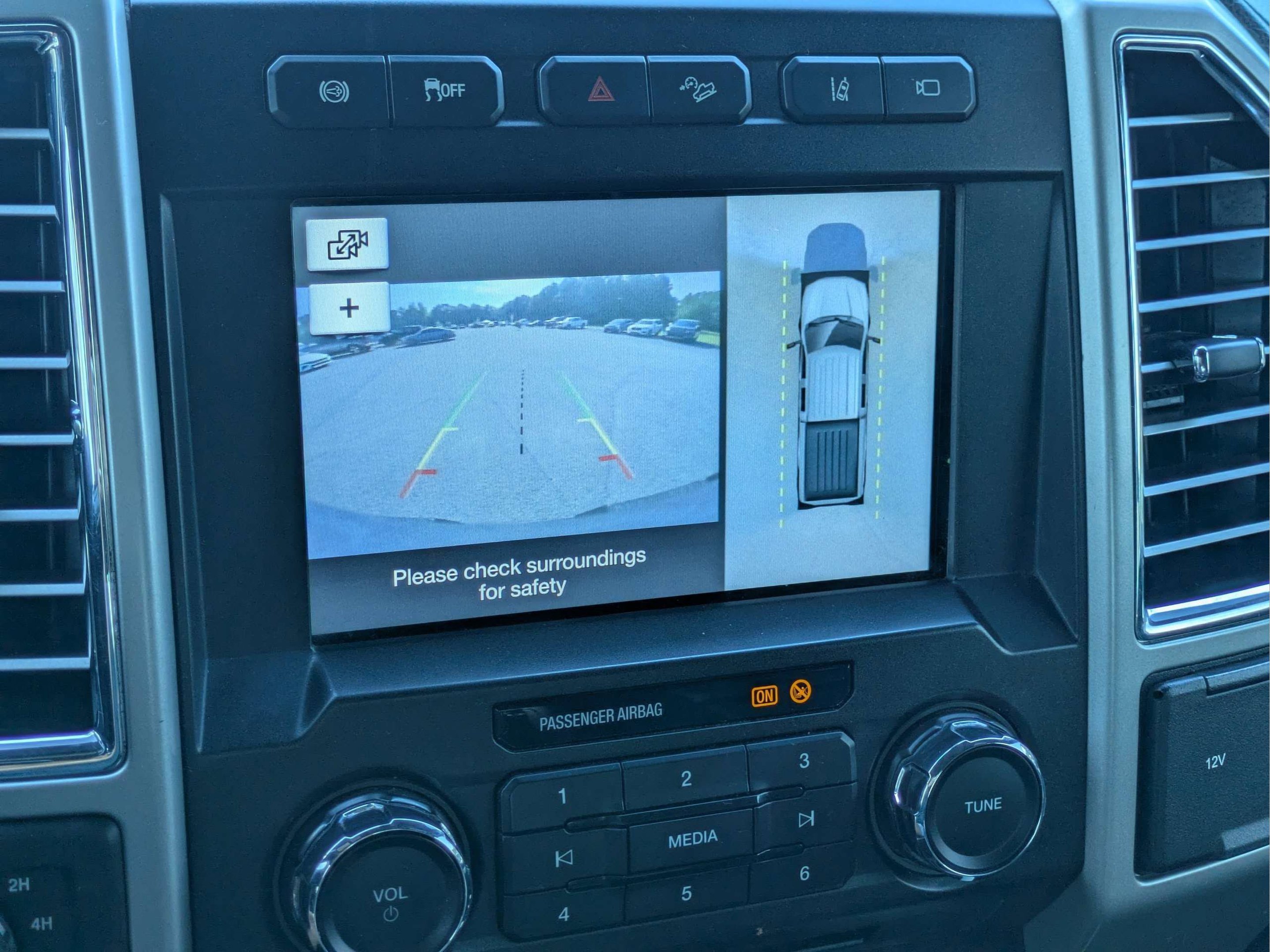 Used 2017 Magnetic Ford Lariat image 18