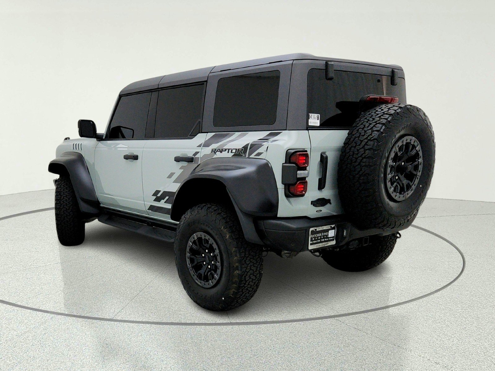 Used 2022 GRAY Ford Raptor image 12